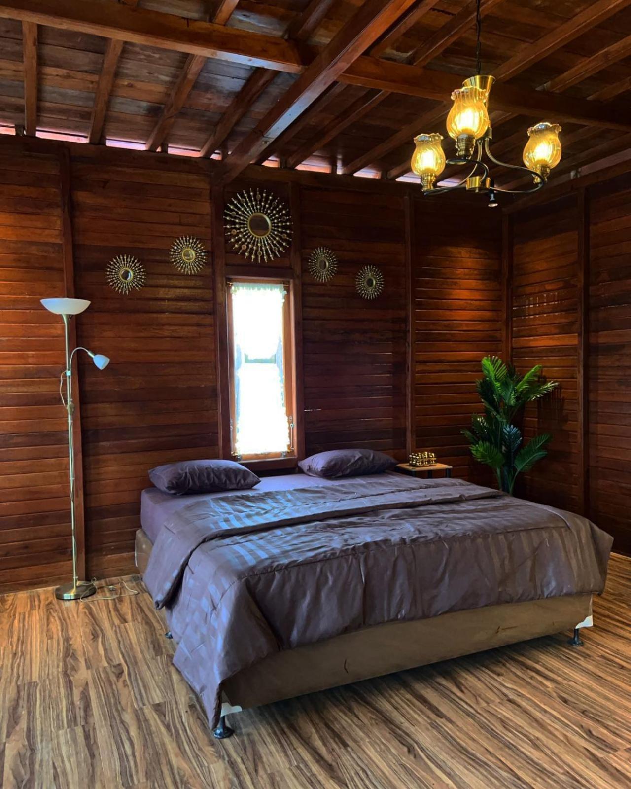 Noerbaya House Bukittinggi Βίλα Εξωτερικό φωτογραφία